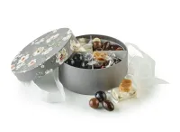 Brun/Hvid Blomster - Familie&aelig;ske 400 g. 