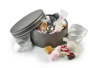 Gr&aring; med s&oslash;lv kant - Julemix 300 g. 